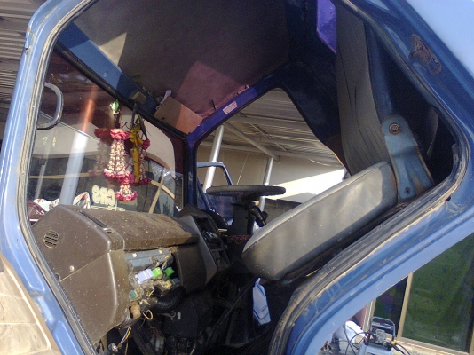 ขายหกล้อดั้มพ์อีซูสุ JAANPR59LK 115 ดั้มพ์ พวงมาลัยเพาเวอร์  F หน้า-หลัง แอร์เย็น