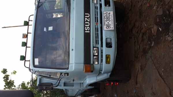 ขาย6ล้ออีซูซุร๊อคกี้ FTR11NY ยาว6.50เมตร กระบะหนาๆทั้งรูป เครื่อง6BD1 พวงมาลัยพาวเวอร์ มีแอร์ ยางดี6เส้น รถออกห้างแท้ๆ สภาพดีพร้อมใช้ ขาย6ล้ออีซูซุร๊อคกี้ FTR11NY ยาว6.50เมตร กระบะหนาๆทั้งรูป เครื่อง6BD1 พวงมาลัยพาวเวอร์ มีแอร์ ยางดี6เส้น รถออกห้างแท้ๆ สภาพดีพร้อมใช้