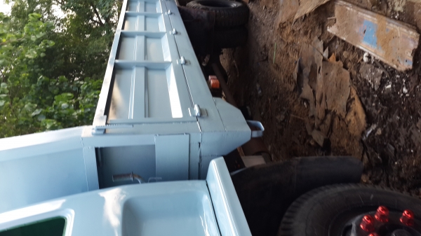 ขาย6ล้ออีซูซุร๊อคกี้ FTR11NY ยาว6.50เมตร กระบะหนาๆทั้งรูป เครื่อง6BD1 พวงมาลัยพาวเวอร์ มีแอร์ ยางดี6เส้น รถออกห้างแท้ๆ สภาพดีพร้อมใช้ ขาย6ล้ออีซูซุร๊อคกี้ FTR11NY ยาว6.50เมตร กระบะหนาๆทั้งรูป เครื่อง6BD1 พวงมาลัยพาวเวอร์ มีแอร์ ยางดี6เส้น รถออกห้างแท้ๆ สภาพดีพร้อมใช้