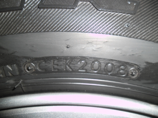 +++++++++   ขายล้อแม็กเดิมๆ ติดรถ D-MAX  ขอบ 16 พร้อมยาง บริดสโตน 205 R16 ปี 08