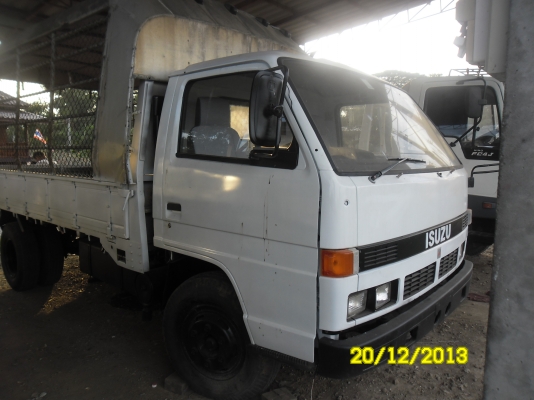 รุ่นแรก NPR 110 ปี 33 เปลี่ยนเป็น เกียรสั้น กระบะคาร์โก้ ยาว 4.3 เมตร