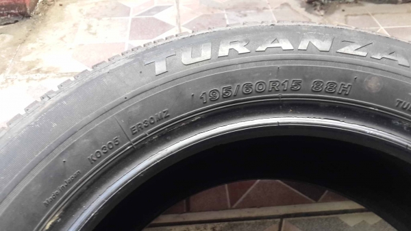 ขายยางมือสอง ขอบ 15 กับ 16 สภาพสวย เส้นละ 500 ครับ