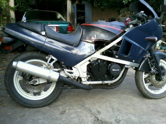 Kawasaki gpz400