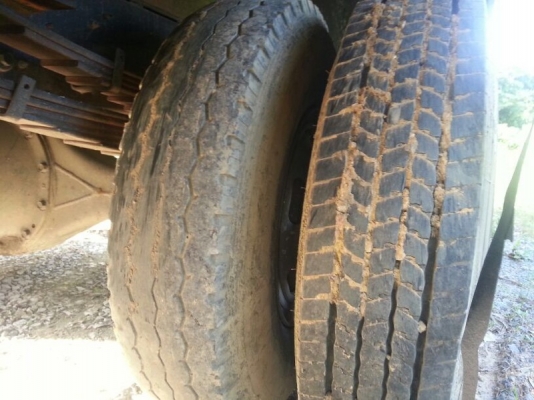 รถฮีโน่ 6 ล้อ ( ไม่ดั้ม ) 150 แรงม้า ปี 48 สนใจติดต่อ 081 - 6079515 รถฮีโน่ 6 ล้อ ( ไม่ดั้ม ) 150 แรงม้า ปี 48 สนใจติดต่อ 081 - 6079515