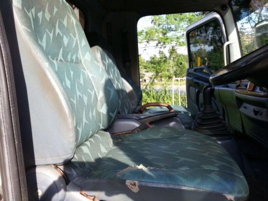 รถฮีโน่ 6 ล้อ ( ไม่ดั้ม ) 150 แรงม้า ปี 48 สนใจติดต่อ 081 - 6079515 รถฮีโน่ 6 ล้อ ( ไม่ดั้ม ) 150 แรงม้า ปี 48 สนใจติดต่อ 081 - 6079515