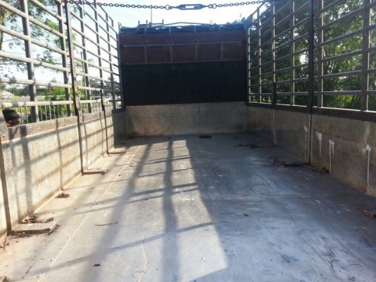 รถฮีโน่ 6 ล้อ ( ไม่ดั้ม ) 150 แรงม้า ปี 48 สนใจติดต่อ 081 - 6079515 รถฮีโน่ 6 ล้อ ( ไม่ดั้ม ) 150 แรงม้า ปี 48 สนใจติดต่อ 081 - 6079515