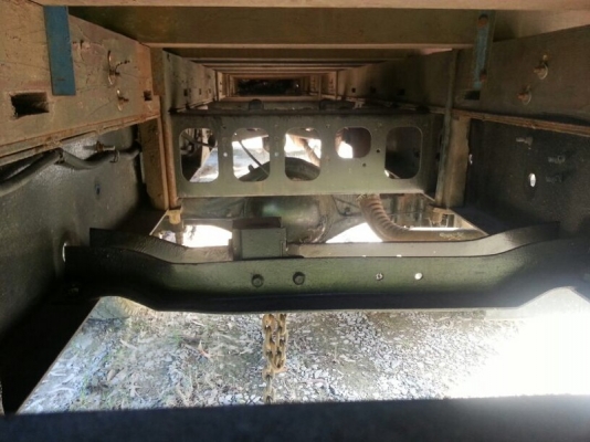 รถฮีโน่ 6 ล้อ ( ไม่ดั้ม ) 150 แรงม้า ปี 48 สนใจติดต่อ 081 - 6079515 รถฮีโน่ 6 ล้อ ( ไม่ดั้ม ) 150 แรงม้า ปี 48 สนใจติดต่อ 081 - 6079515