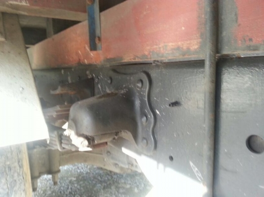 รถฮีโน่ 6 ล้อ ( ไม่ดั้ม ) 150 แรงม้า ปี 48 สนใจติดต่อ 081 - 6079515 รถฮีโน่ 6 ล้อ ( ไม่ดั้ม ) 150 แรงม้า ปี 48 สนใจติดต่อ 081 - 6079515