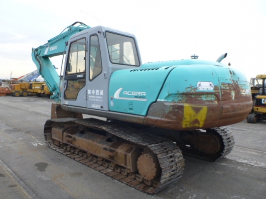 KOBELCO SK  200 มาร์คไฟ ซุปเปอร์ รถเก่าญี่ปุ่น 100\% สภาพสวย  พร้อมใช้และะอื่นๆอีกคับ