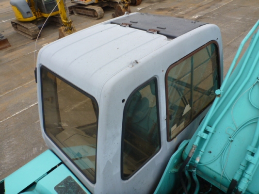 KOBELCO SK  200 มาร์คไฟ ซุปเปอร์ รถเก่าญี่ปุ่น 100\% สภาพสวย  พร้อมใช้และะอื่นๆอีกคับ