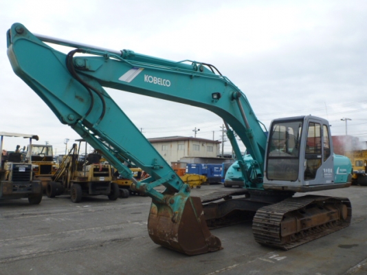 KOBELCO SK  200 มาร์คไฟ ซุปเปอร์ รถเก่าญี่ปุ่น 100\% สภาพสวย  พร้อมใช้และะอื่นๆอีกคับ