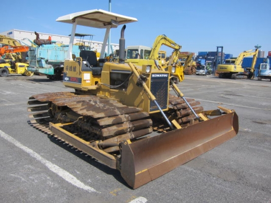 KOBELCO SK  200 มาร์คไฟ ซุปเปอร์ รถเก่าญี่ปุ่น 100\% สภาพสวย  พร้อมใช้และะอื่นๆอีกคับ