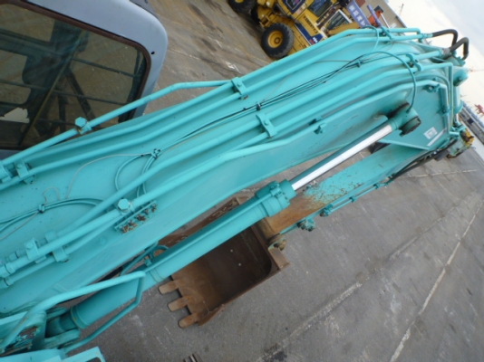 KOBELCO SK  200 มาร์คไฟ ซุปเปอร์ รถเก่าญี่ปุ่น 100\% สภาพสวย  พร้อมใช้และะอื่นๆอีกคับ