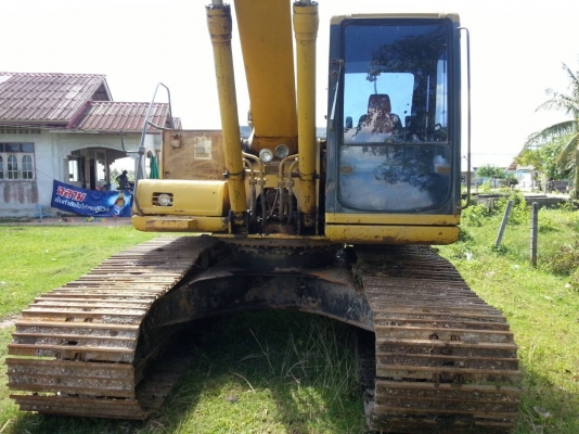 ขายรถแบคโฮ KOMUTSU PC200-6 เล่มทะเบียน ขายรถแบคโฮ KOMUTSU PC200-6 เล่มทะเบียน