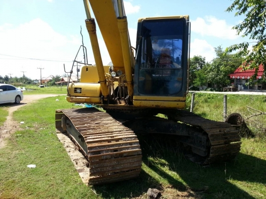 ขายรถแบคโฮ KOMUTSU PC200-6 เล่มทะเบียน ขายรถแบคโฮ KOMUTSU PC200-6 เล่มทะเบียน