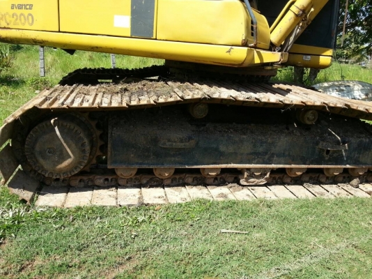 ขายรถแบคโฮ KOMUTSU PC200-6 เล่มทะเบียน ขายรถแบคโฮ KOMUTSU PC200-6 เล่มทะเบียน