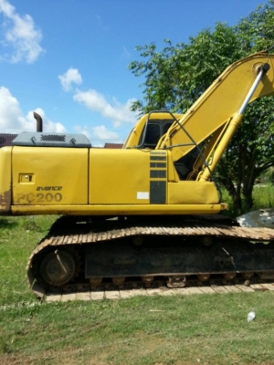 ขายรถแบคโฮ KOMUTSU PC200-6 เล่มทะเบียน