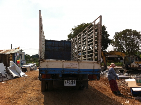 ขายรถ 6ล้อคอกสูงยี่ห้อฮี่โน่ 170 แรงม้าสวยพร้อมใช้งาน