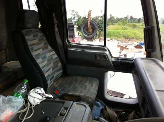 ขายรถ 6ล้อคอกสูงยี่ห้อฮี่โน่ 170 แรงม้าสวยพร้อมใช้งาน