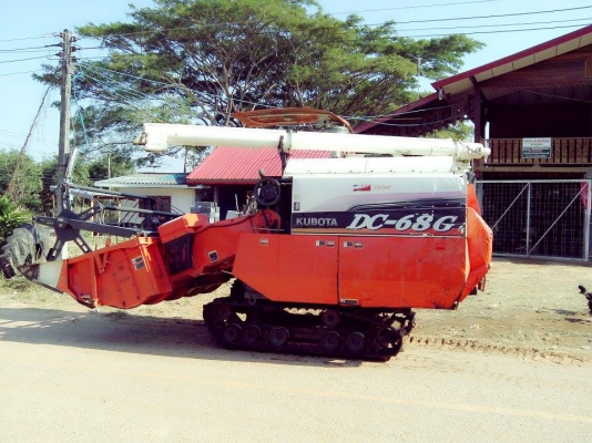 รถเกี่ยวนวดข้าว คูโบต้า ขาย   41000