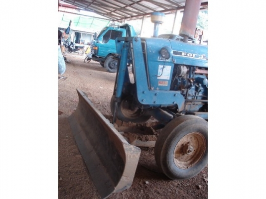 ขายรถไถฟอร์ด 6600 เสื้อเรียบ