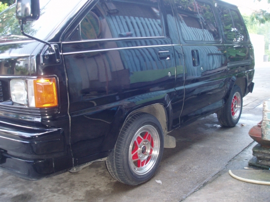 ขายรถตู้ไลท์เอท เกียร์ออโต้เครื่อง4เอสเบนซิน1800หัวฉีดติดแก๊ส ขายรถตู้ไลท์เอท เกียร์ออโต้เครื่อง4เอสเบนซิน1800หัวฉีดติดแก๊ส