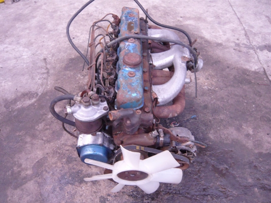 ขายเครื่องยนต์ใหญ่ๆใส่รถใส่เรือครับ 18950 บาท