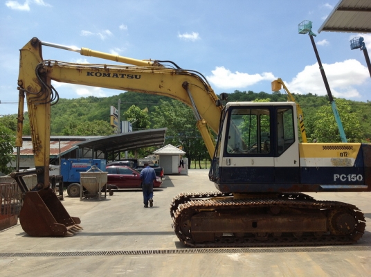 โปรโมชั่นปรองดอง!!! Komatsu PC150-5 หั่นราคา ถูกสุดๆ