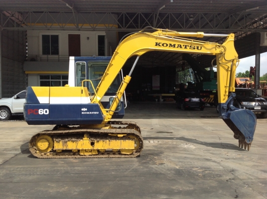 รถขุด PC60-5 เก่าญี่ปุ่น 6,xxx ชม. สภาพเยี่ยม เครื่องปั๊มดีมาก ต้องการไฟแนนซ์โทรมาคุยกันครับ www.tc-brothers.com