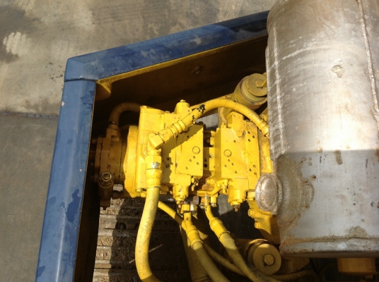 รถขุด PC60-5 เก่าญี่ปุ่น 6,xxx ชม. สภาพเยี่ยม เครื่องปั๊มดีมาก ต้องการไฟแนนซ์โทรมาคุยกันครับ www.tc-brothers.com