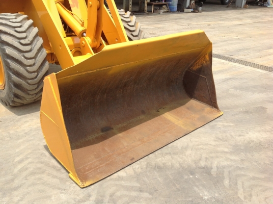 รถตักล้อยางKomatsu 507 บุ้งกี๋0.9Q เก่าญี่ปุ่น เก็บสีใหม่พร้อมใช้งาน www.tc-brothers.com รถตักล้อยางKomatsu 507 บุ้งกี๋0.9Q เก่าญี่ปุ่น เก็บสีใหม่พร้อมใช้งาน www.tc-brothers.com