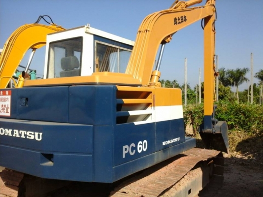 ขายรถ KOMATSU PC60-3