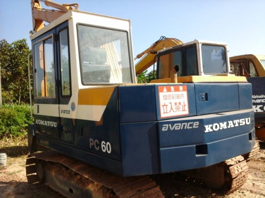 ขายรถ KOMATSU PC60-3