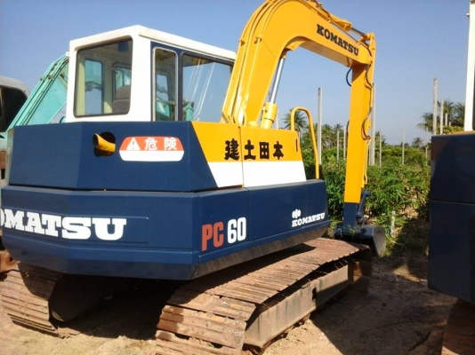 ขายรถ KOMATSU PC60-5