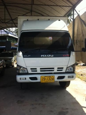 ขายด่วน รถตู้บรรทุกหกล้อกลาง