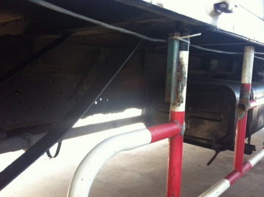 ขายด่วน รถตู้บรรทุกหกล้อกลาง ขายด่วน รถตู้บรรทุกหกล้อกลาง