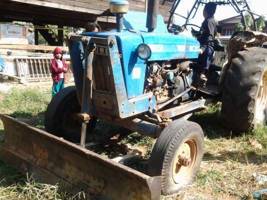 FORD6600 เสื้อลายคนจน มัดจำแล้ว 10000บาท โดยร้าน ช.ธนศิลป์ เมืองอุบล ขอขอบคุณที่ให้ความไว้วางใจครับ