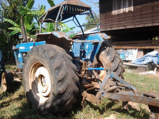 FORD6600 เสื้อลายคนจน มัดจำแล้ว 10000บาท โดยร้าน ช.ธนศิลป์ เมืองอุบล ขอขอบคุณที่ให้ความไว้วางใจครับ