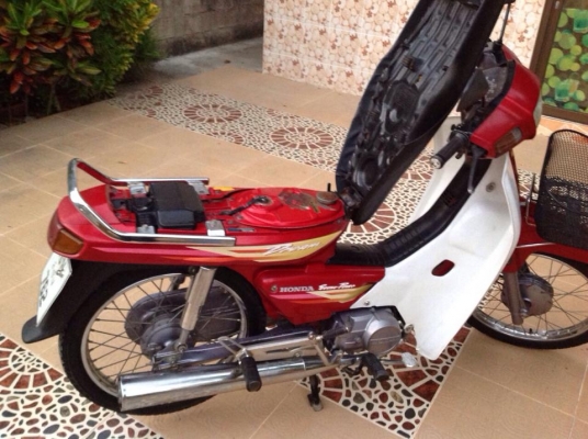 ดรีม 2 สภาพดีมาก พร้อมใช้ครับ ดรีม 2 สภาพดีมาก พร้อมใช้ครับ