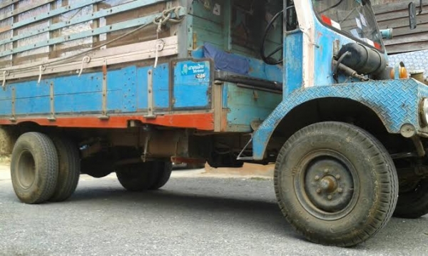 รถอีแต๋นสภาพดีพร้อมใช้งาน