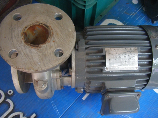 ปั๊มน้ำ 2แรง หน้าแปลนสแตนเลส304หล่อ ไฟ3สาย