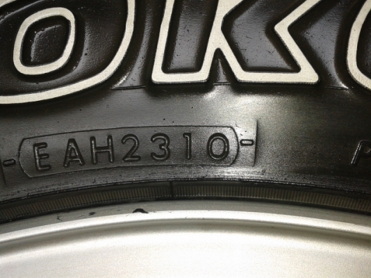 แม็ก+ยางyokohama  a/t 265/70/16 ปี10สวยๆครับ