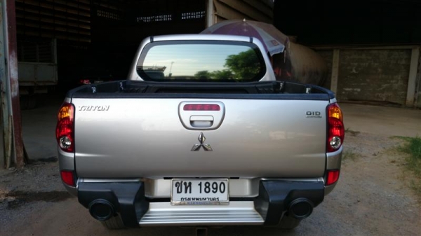 ขายmitsubishi triron 4ประตู 3.2 เกียร์ธรรมดา 4x4 ขายmitsubishi triron 4ประตู 3.2 เกียร์ธรรมดา 4x4