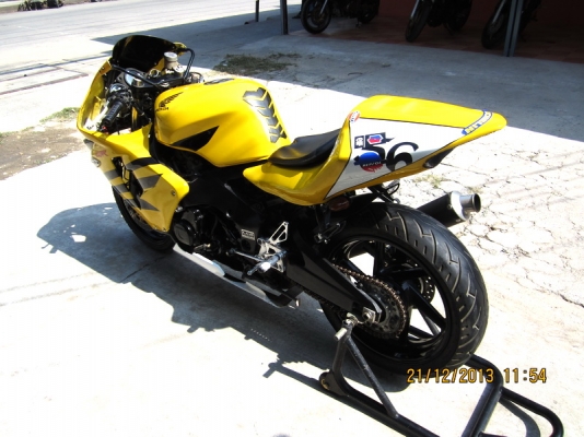 CBR400RR ปี92 ทะเบียนแท้ แปลงcbr600 ท่อสูตร เกียรโยง เครื่องแน่นๆ มีบริการส่งรถ