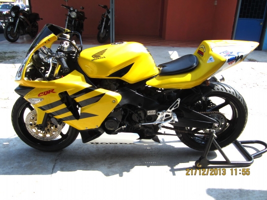 CBR400RR ปี92 ทะเบียนแท้ แปลงcbr600 ท่อสูตร เกียรโยง เครื่องแน่นๆ มีบริการส่งรถ