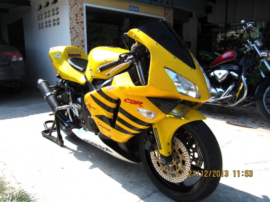 CBR400RR ปี92 ทะเบียนแท้ แปลงcbr600 ท่อสูตร เกียรโยง เครื่องแน่นๆ มีบริการส่งรถ