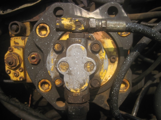 ขายรถแบล็คโคร โกเบโก้ SK200 ซีเรียล15700 (ไม่มีเอกสาร)