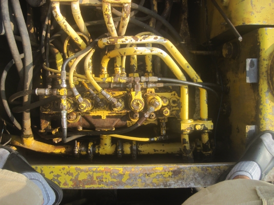 ขายรถแบล็คโคร โกเบโก้ SK200 ซีเรียล15700 (ไม่มีเอกสาร)