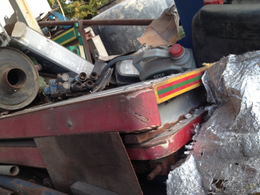 ขายแผ่งข้างมิเนียมอู่เบิ้ม สิบล้อ ครบชุด แม่ลูกแม่แมกก้า ลุกยาว 6.50 เมตร