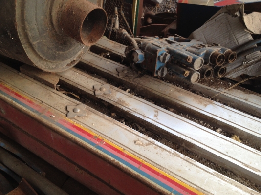 ขายแผ่งข้างมิเนียมอู่เบิ้ม สิบล้อ ครบชุด แม่ลูกแม่แมกก้า ลุกยาว 6.50 เมตร